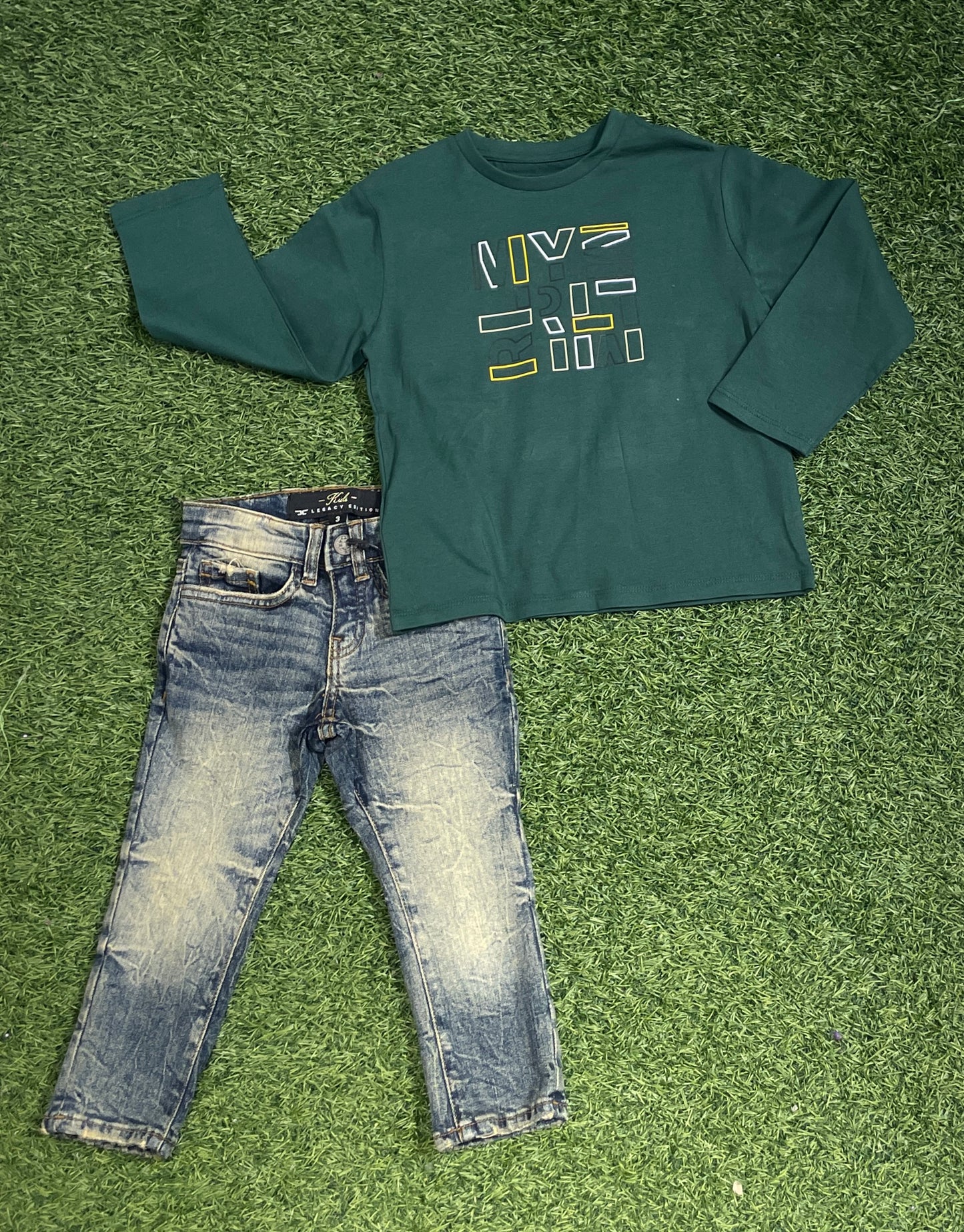 Letter tee